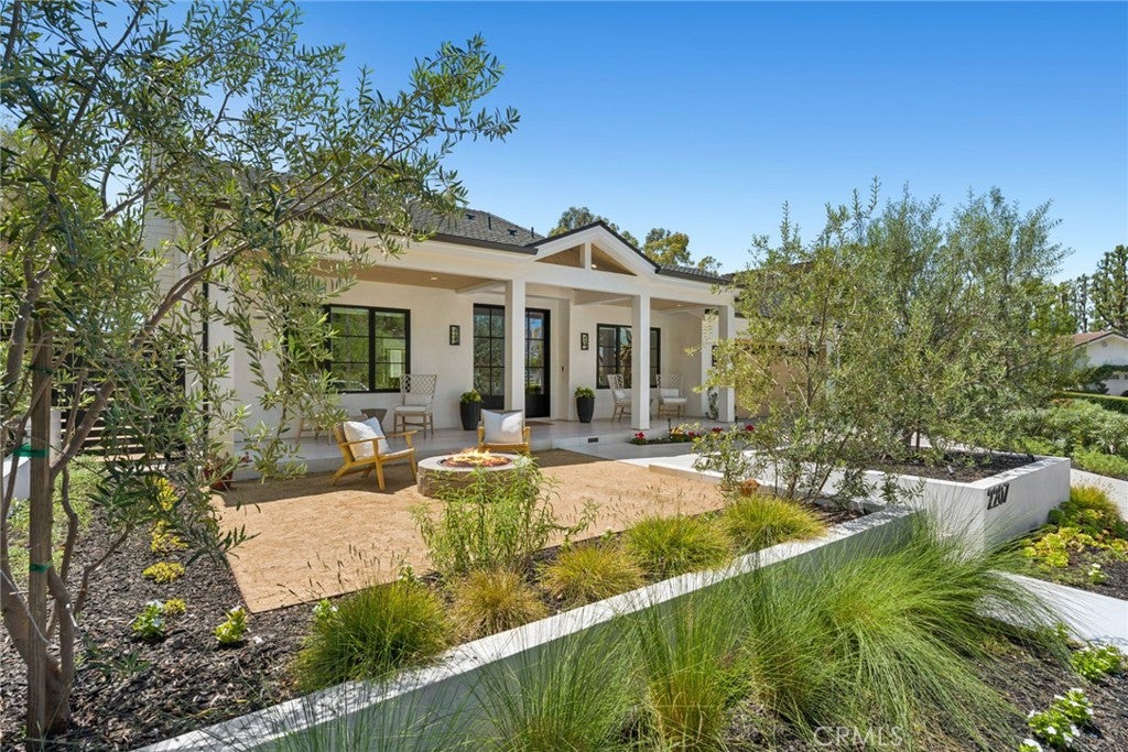 2207 Port Harwick