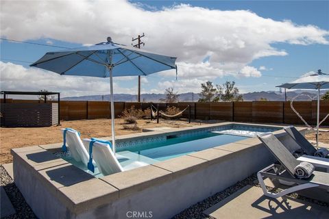 Photo of 4571 Avenida La Flora Desierta, Joshua Tree, CA 92252 (MLS # CV26096431)