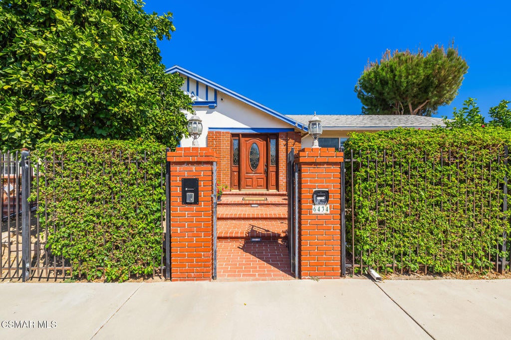 6434 Ponce Avenue