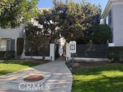 1530 S Pomona Ave Unit B32, Fullerton, CA 92832 - MLS#: RS26037259