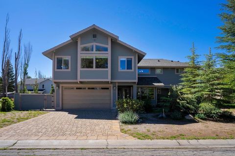 Photo of 314 Beach, South Lake Tahoe, CA 96150 (MLS # NDP2511607)