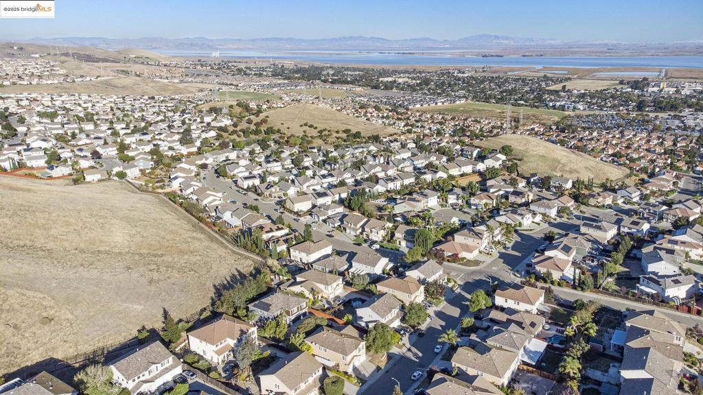 OAK HILLS - Residential