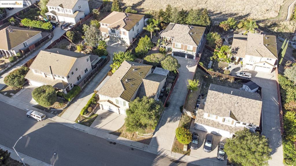 OAK HILLS - Residential