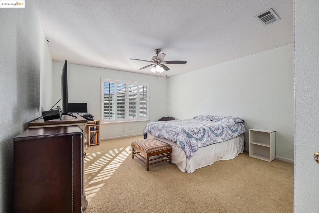 OAK HILLS - Residential