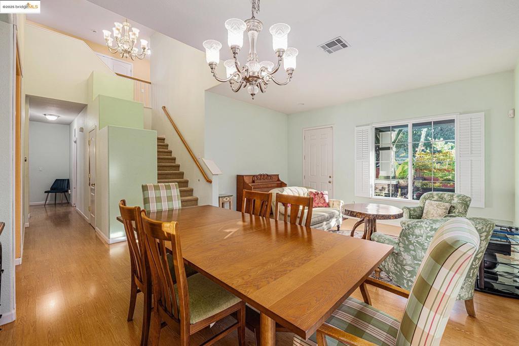 OAK HILLS - Residential