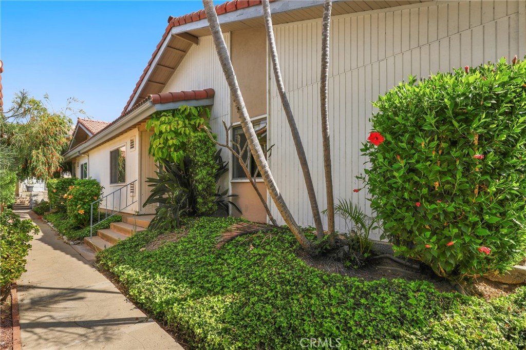 1263 Paseo Dorado 40