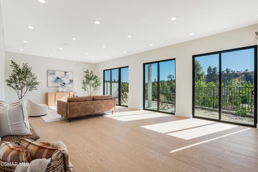 custom - 4179 - Residential