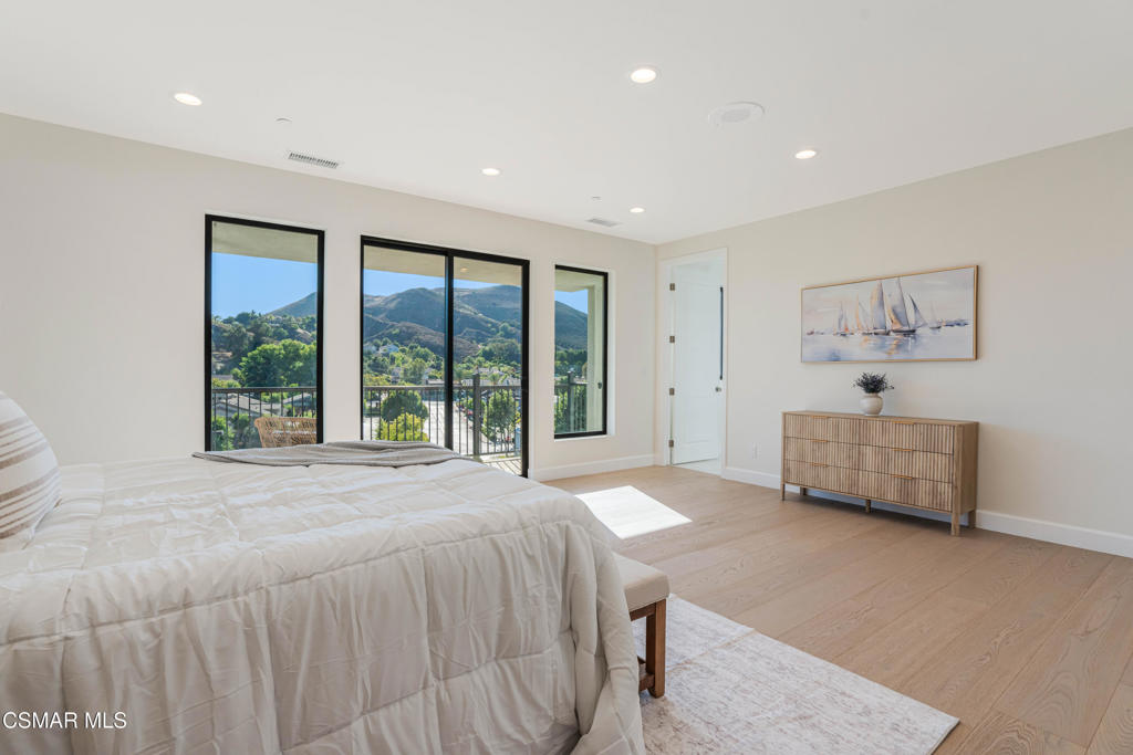 custom - 4179 - Residential