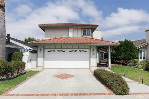 Photo of 5 Petersburg, Irvine, CA 92620 (MLS # OC26137501)