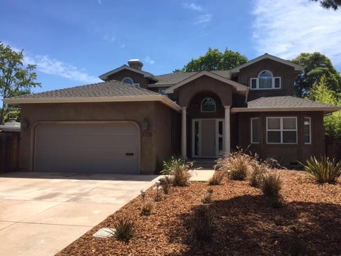 Photo of 3735 Redwood Circle, Palo Alto, CA 94306 (MLS # ML82058817)