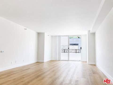 Photo of 10390 WILSHIRE Boulevard #511, Los Angeles, CA 90024 (MLS # 26876317)