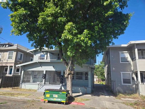 Photo of 727 N Sutter St St, Stockton, CA 95202 (MLS # 41135295)