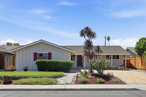 Photo of 88 Muir Avenue, Santa Clara, CA 95051 (MLS # ML82059611)