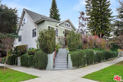 Photo of 2302 Berkeley Avenue, Los Angeles, CA 90026 (MLS # 26665037)