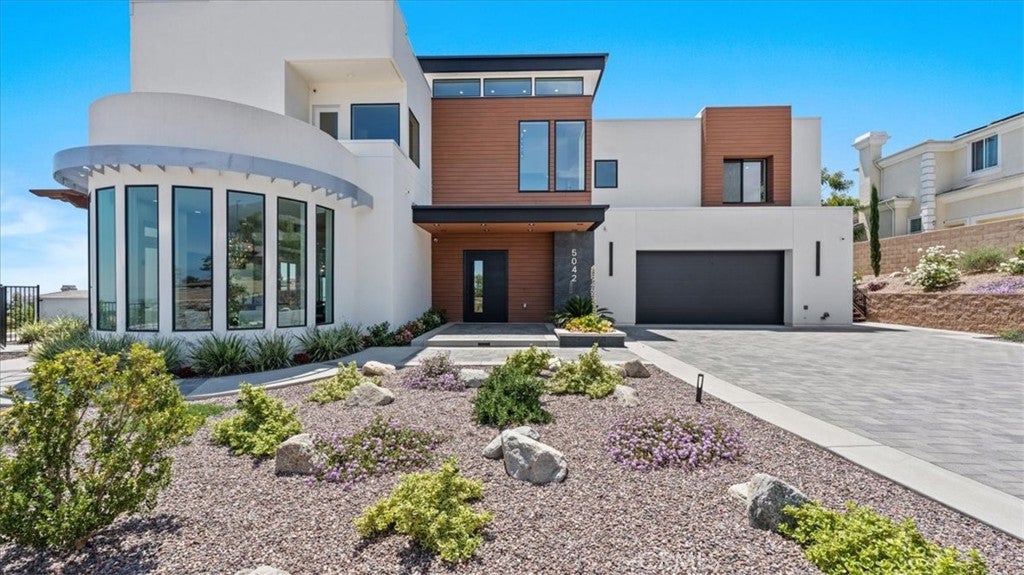 5042 Morgan Place
