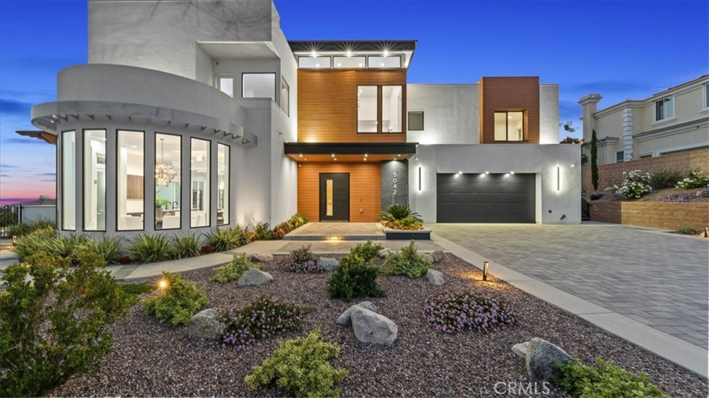 5042 Morgan Place