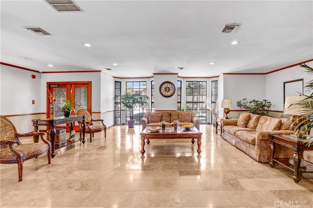 Photo of 17914 Magnolia Boulevard #210, Encino, CA 91316 (MLS # SR26092074)