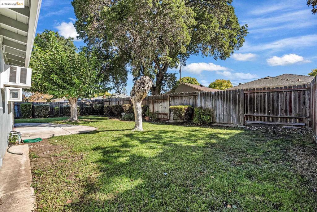 HOLBROOK HEIGHTS - Residential