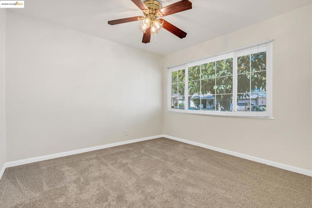 HOLBROOK HEIGHTS - Residential