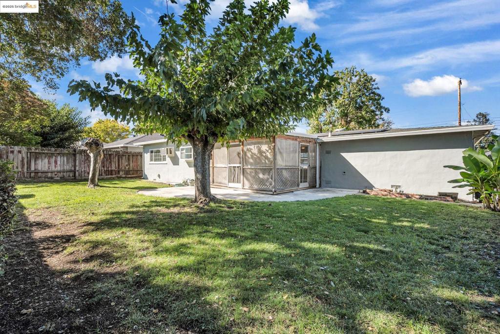 HOLBROOK HEIGHTS - Residential