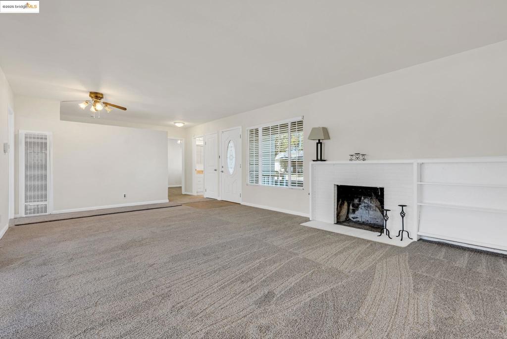 HOLBROOK HEIGHTS - Residential