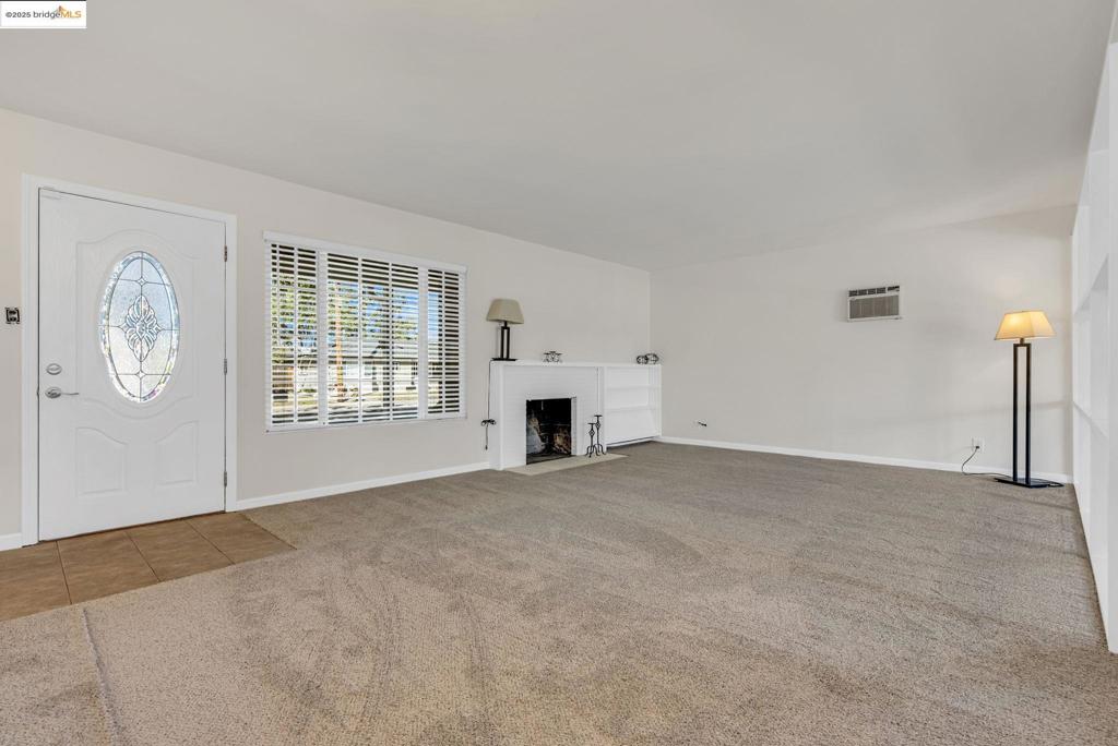 HOLBROOK HEIGHTS - Residential