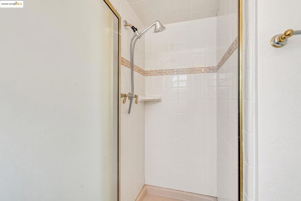 HOLBROOK HEIGHTS - Residential