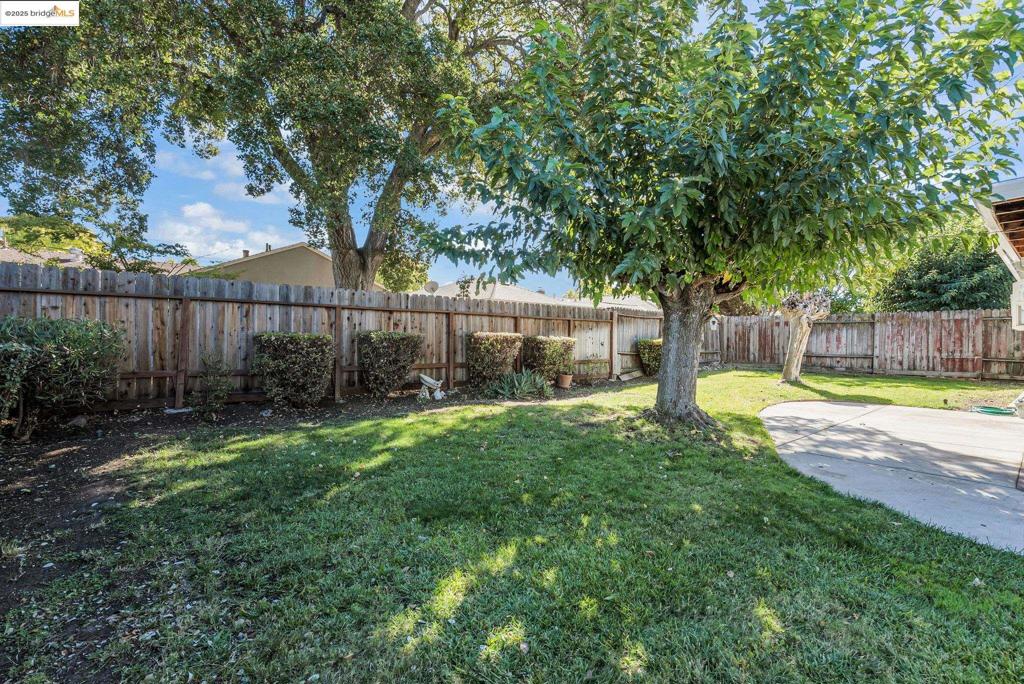 HOLBROOK HEIGHTS - Residential