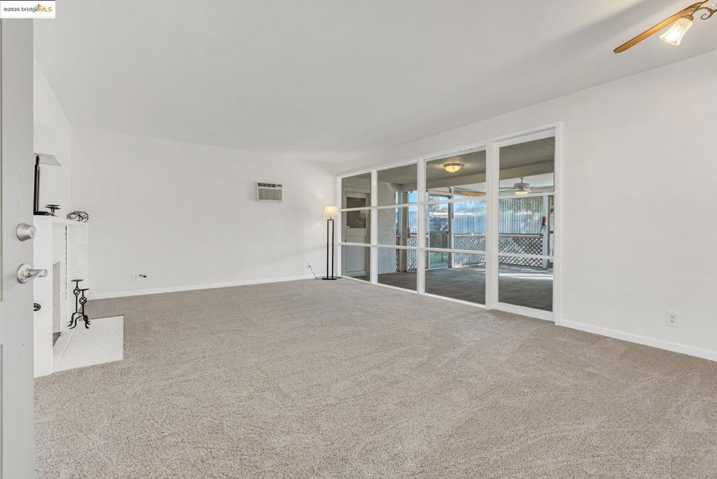 HOLBROOK HEIGHTS - Residential