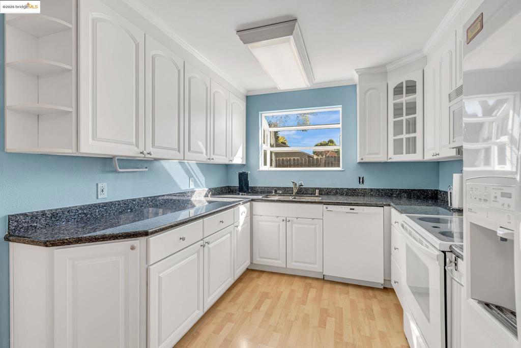 HOLBROOK HEIGHTS - Residential