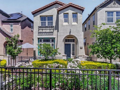 Photo of 2244 Hendy LN, San Jose, CA 95124 (MLS # ML82046779)