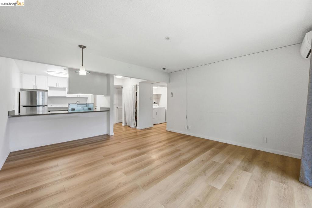 1453 Neotomas AVE APT 104