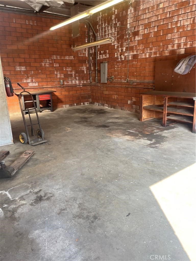 2044 W 166th Street