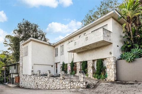 Photo of 2434 Sundown, Los Angeles, CA 90065 (MLS # PF25262523)