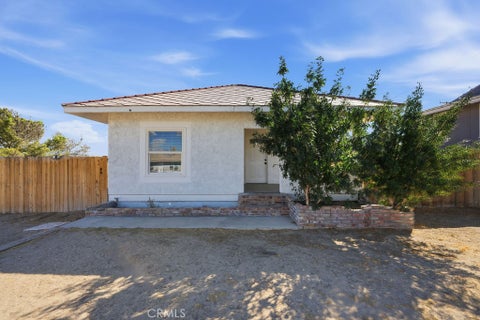 Photo of 270 Juniper Street, Barstow, CA 92311 (MLS # HD26219525)
