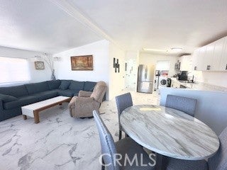 15621 Beach Boulevard 61