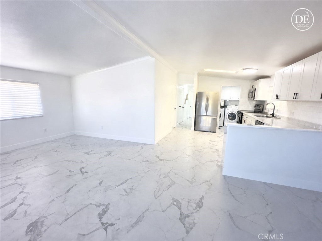 15621 Beach Boulevard 61