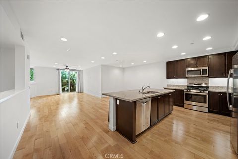 Photo of 87 Waldorf, Irvine, CA 92612 (MLS # NP25222737) Photo of 87 Waldorf, Irvine, CA 92612 (MLS # NP25222737)