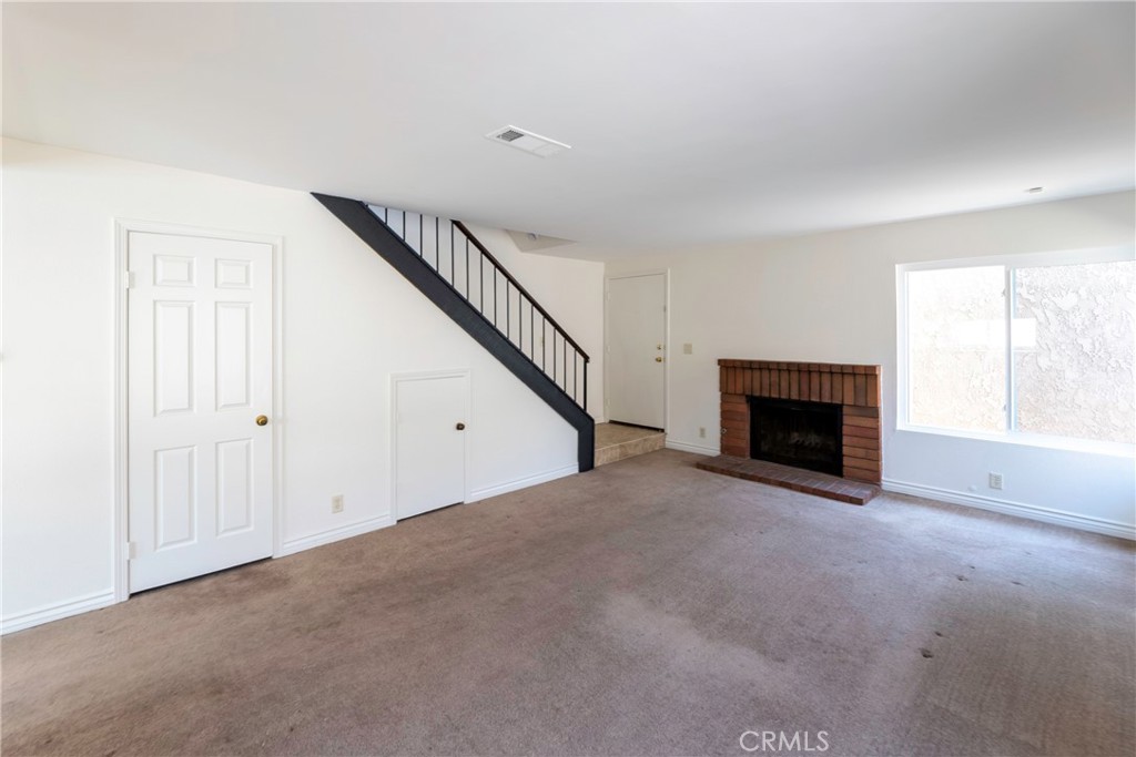 217 W Mountain View Avenue 5E
