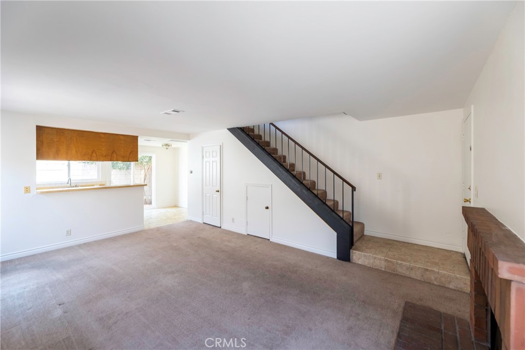 217 W Mountain View Avenue 5E