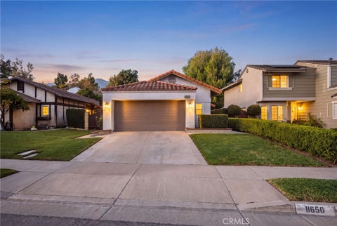 Photo of 11650 Mount Miriah DR, Rancho Cucamonga, CA 91737 (MLS # CV26221839)