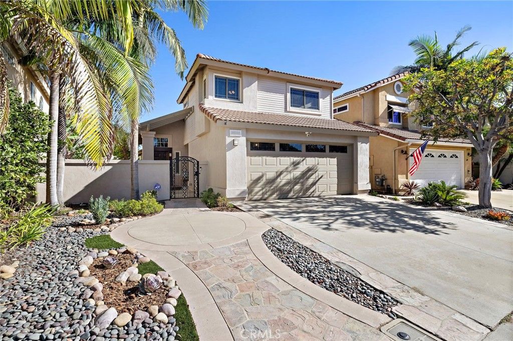 Photo of 28392 Via Nandina, Laguna Niguel, CA 92677 (MLS # OC25230229)