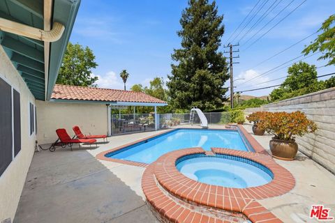 Tiny photo for 29107 Hillrise Drive, Agoura Hills, CA 91301 (MLS # 26840211)
