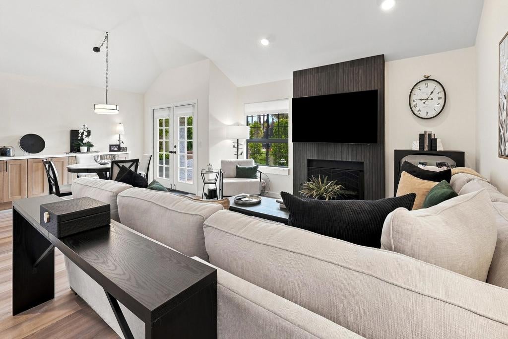 126 Avellino Circle