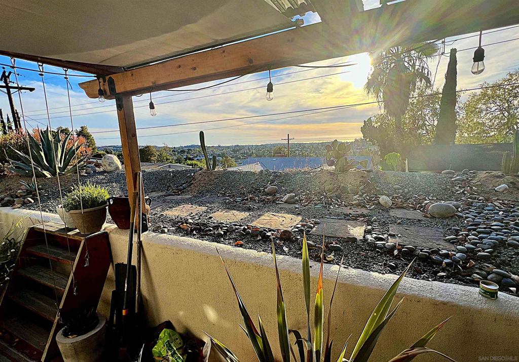 La Mesa - Residential