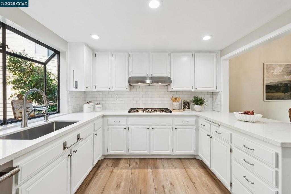 SUMMIT RIDGE - Residential