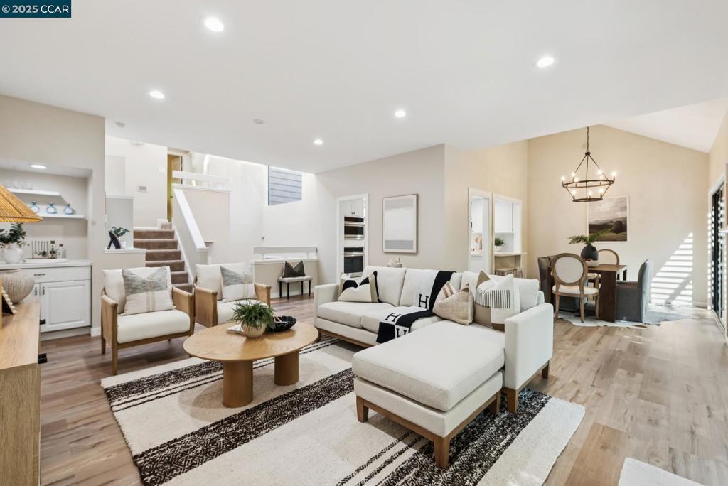 SUMMIT RIDGE - Residential