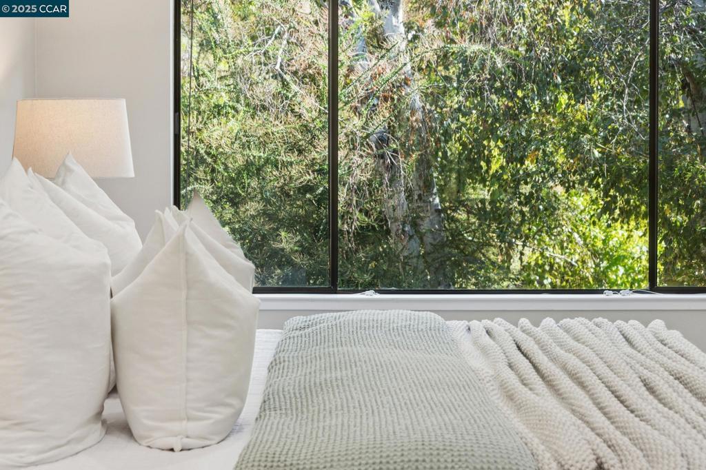 SUMMIT RIDGE - Residential