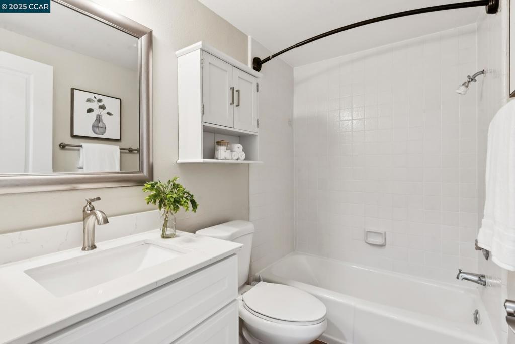 SUMMIT RIDGE - Residential