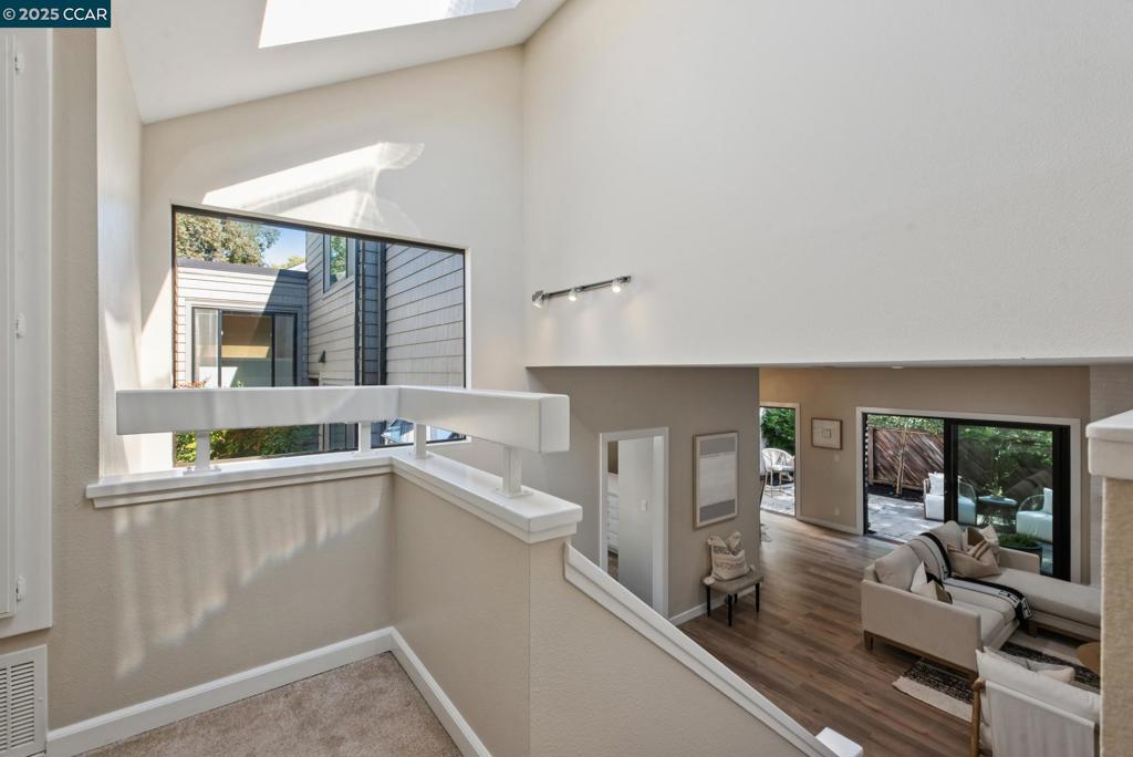 SUMMIT RIDGE - Residential